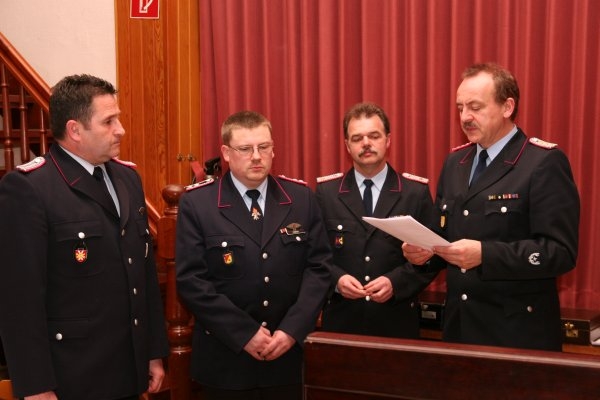 Ehrungen und Beförderungen Ehrungen und Beförderungen