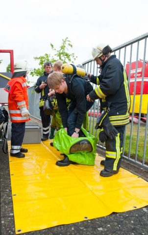 Gefahrgutzugübung in Ebstorf Gefahrgutzugübung in Ebstorf