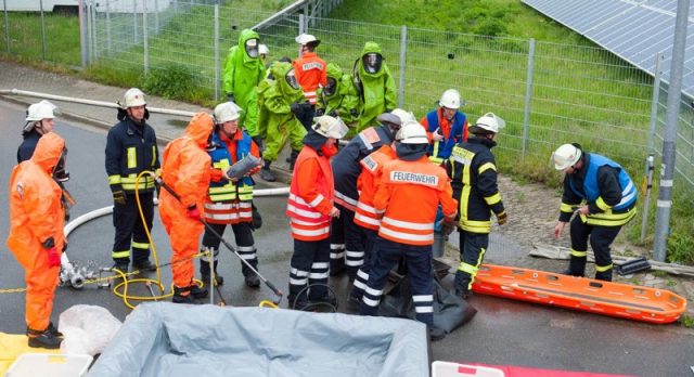 Gefahrgutzugübung in Ebstorf Gefahrgutzugübung in Ebstorf