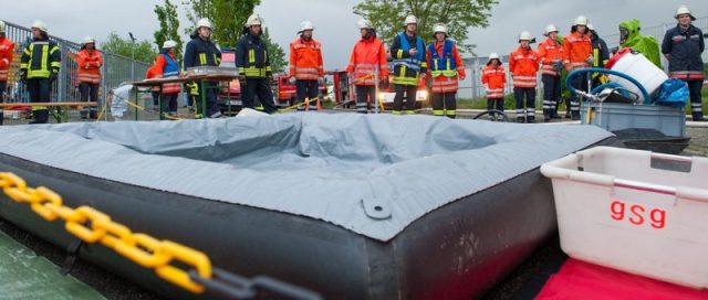 Gefahrgutzugübung in Ebstorf Gefahrgutzugübung in Ebstorf