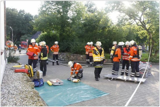 Gefahrgutübung in Wriedel 2014 Gefahrgutübung in Wriedel 2014
