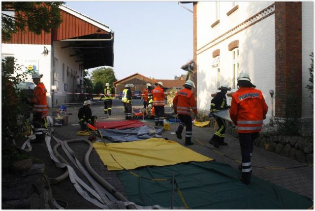 Gefahrgutübung in Wriedel 2014 Gefahrgutübung in Wriedel 2014