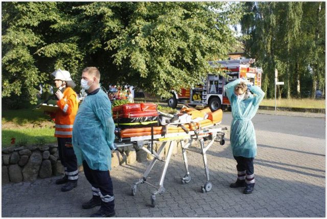 Gefahrgutübung in Wriedel 2014 Gefahrgutübung in Wriedel 2014