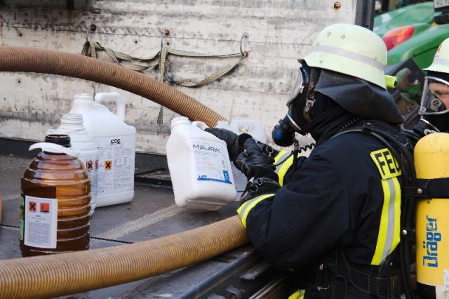 Gefahrgutzug Nord übt in Wulfsode Gefahrgutzug Nord übt in Wulfsode