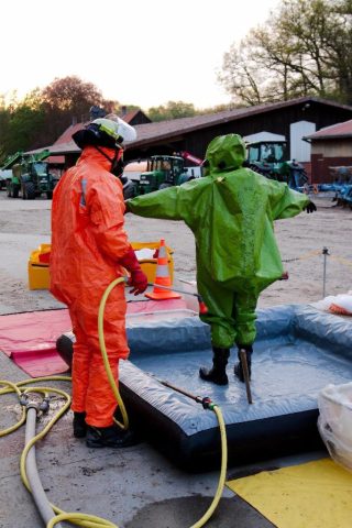 Gefahrgutzug Nord übt in Wulfsode Gefahrgutzug Nord übt in Wulfsode