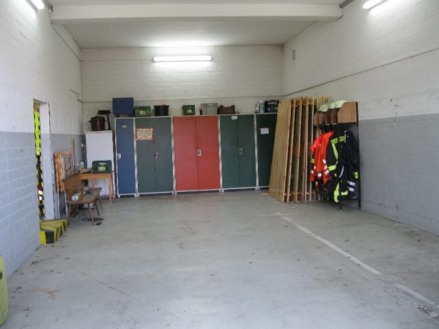 Umzug in das vorübergehende Gerätehaus Umzug in das vorübergehende Gerätehaus