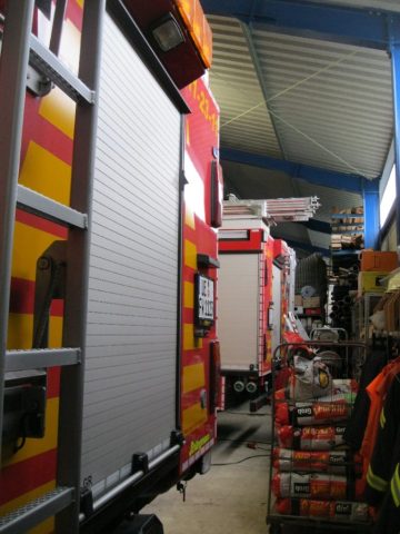 Umzug in das vorübergehende Gerätehaus Umzug in das vorübergehende Gerätehaus