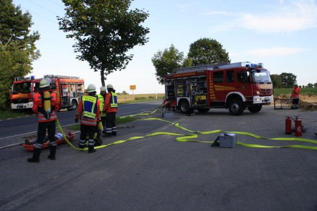 Gefahrgutzug Nord Übung in Holthusen ! Gefahrgutzug Nord Übung in Holthusen !