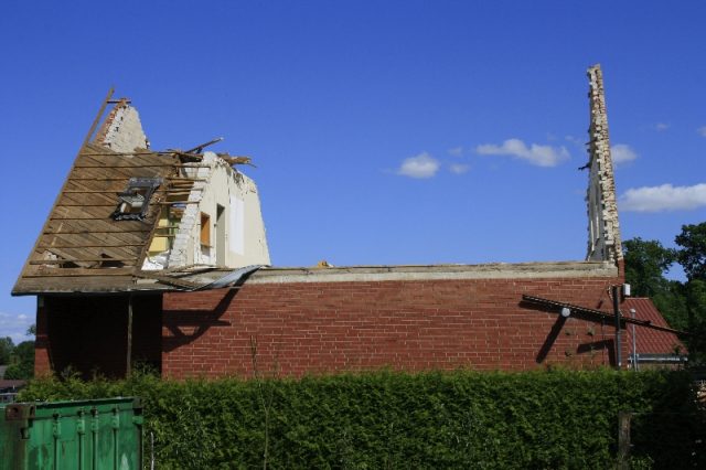 Abriss und Erdarbeiten Abriss und Erdarbeiten