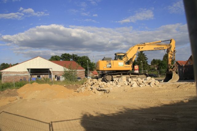 Abriss und Erdarbeiten Abriss und Erdarbeiten