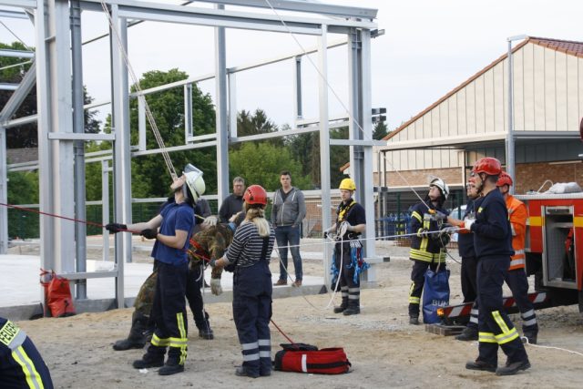 Absturzsicherung über am Baukran in Wriedel Absturzsicherung über am Baukran in Wriedel