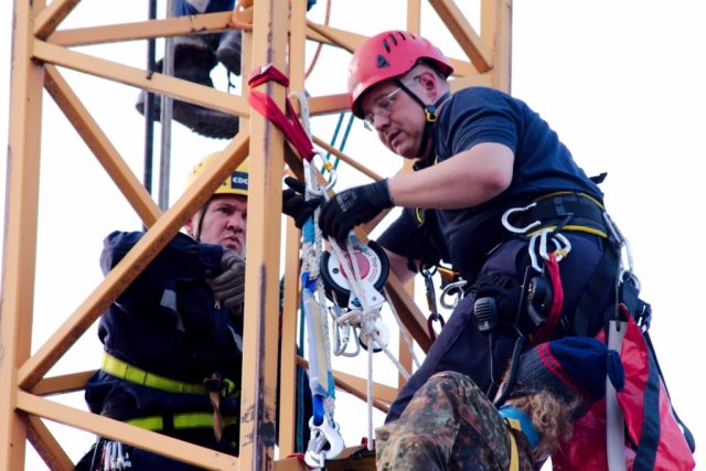Absturzsicherung über am Baukran in Wriedel Absturzsicherung über am Baukran in Wriedel