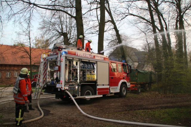 Einsatzübung des 2. Fachzug Nord der Kreisfeuerwehrbereitschaft Einsatzübung des 2. Fachzug Nord der Kreisfeuerwehrbereitschaft