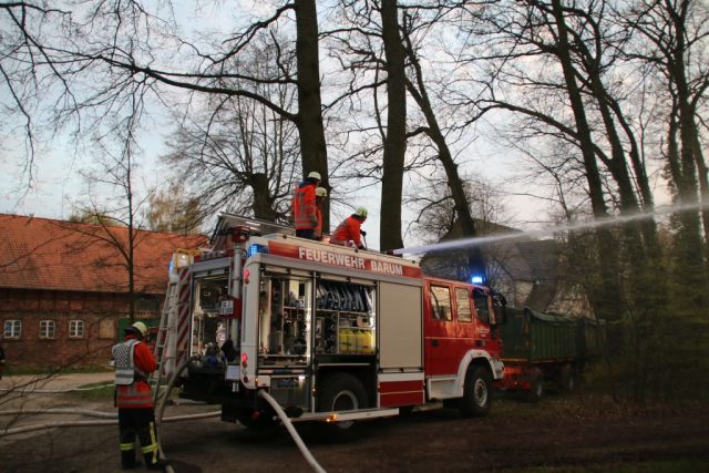 Einsatzübung des 2. Fachzug Nord der Kreisfeuerwehrbereitschaft Einsatzübung des 2. Fachzug Nord der Kreisfeuerwehrbereitschaft