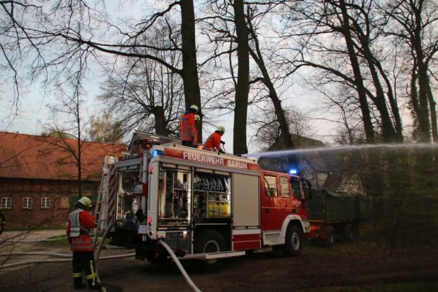 Einsatzübung des 2. Fachzug Nord der Kreisfeuerwehrbereitschaft Einsatzübung des 2. Fachzug Nord der Kreisfeuerwehrbereitschaft