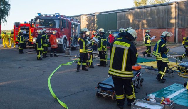 Alarm Übung Gefahrgutzug Nord in Barum Alarm Übung Gefahrgutzug Nord in Barum