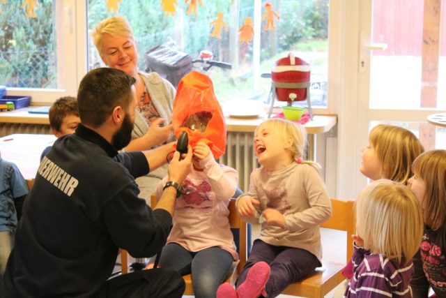Brandschutzerziehung im Spatzennest am 24.11.2017 Brandschutzerziehung im Spatzennest am 24.11.2017