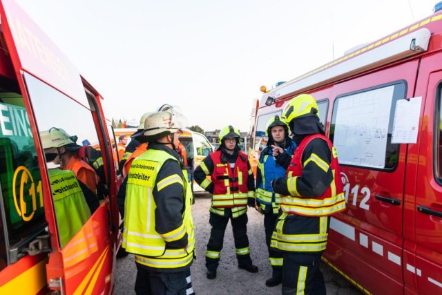 Gefahrgutzug Nord übt in Wriedel Gefahrgutzug Nord übt in Wriedel