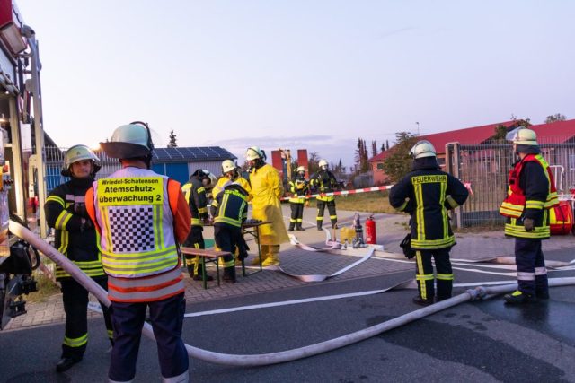 Gefahrgutzug Nord übt in Wriedel Gefahrgutzug Nord übt in Wriedel